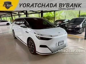 2026 Xpeng X9 Premium Van