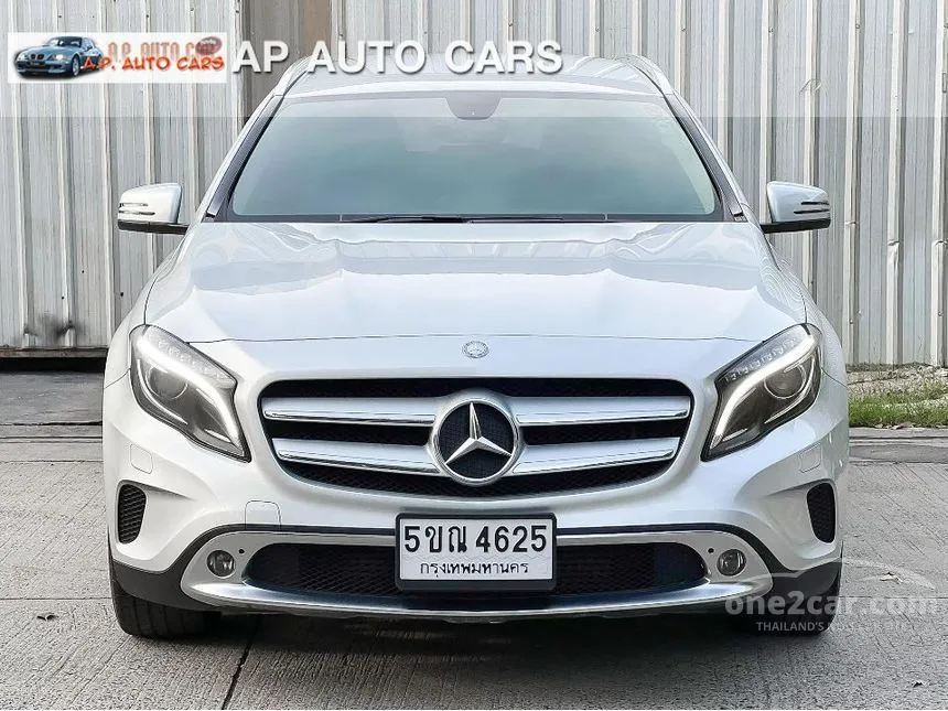 2015 Mercedes-Benz GLA200 Urban SUV