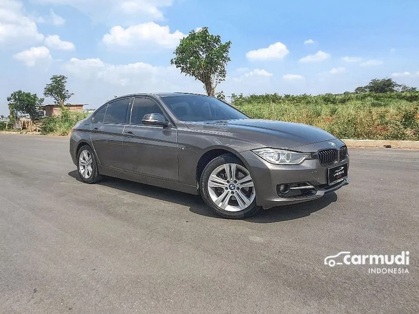 2013 BMW 320i Sport Sedan