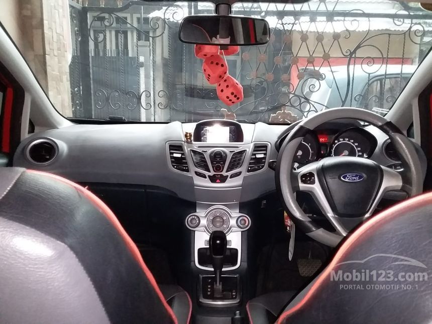 Jual Mobil Ford Fiesta 2011 Trend 1.4 di Jawa Barat Jual Mobil Ford Fiesta 2011 Trend 1.4 di Jawa Barat