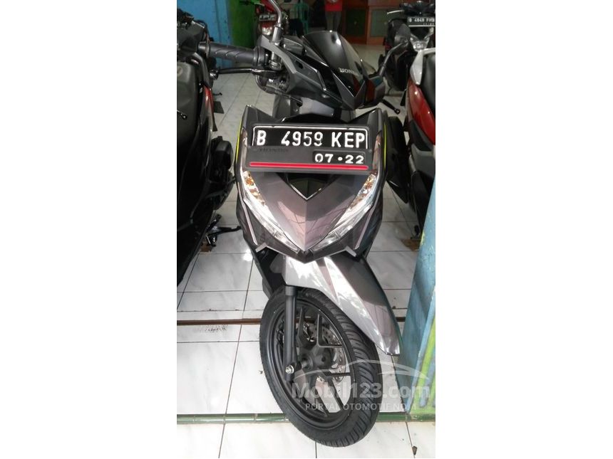 Jual Motor Honda Vario 2017 125 0.1 di Jawa Barat 