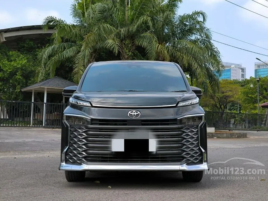 Jual Mobil Toyota Voxy 2022 2.0 di Jawa Timur Automatic Wagon Hitam Rp 533.000.001