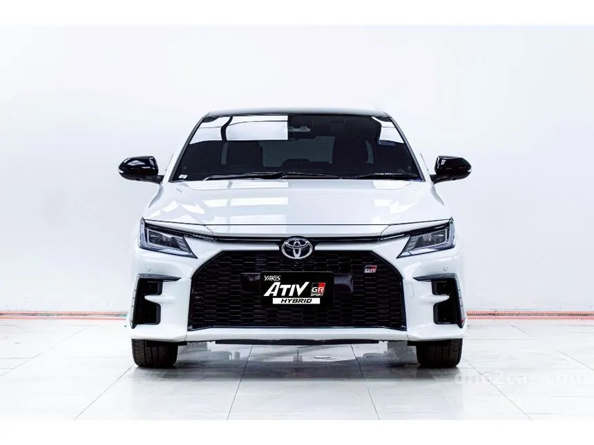 2025 Toyota Yaris Ativ HEV GR Sport Sedan