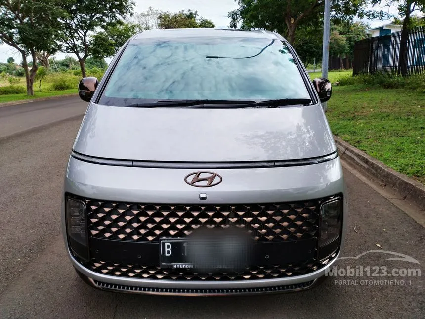 Jual Mobil Hyundai Staria 2021 Signature 9 2.2 di Banten Automatic Wagon Silver Rp 598.000.000