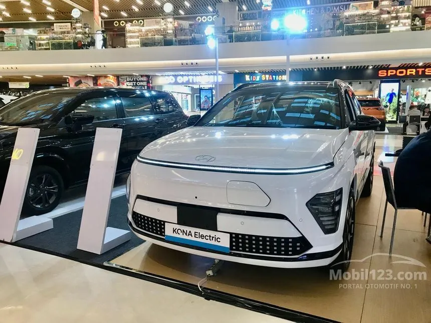 Jual Mobil Hyundai Kona 2024 Electric Long Range Signature di DKI Jakarta Automatic Wagon Putih Rp 565.200.000