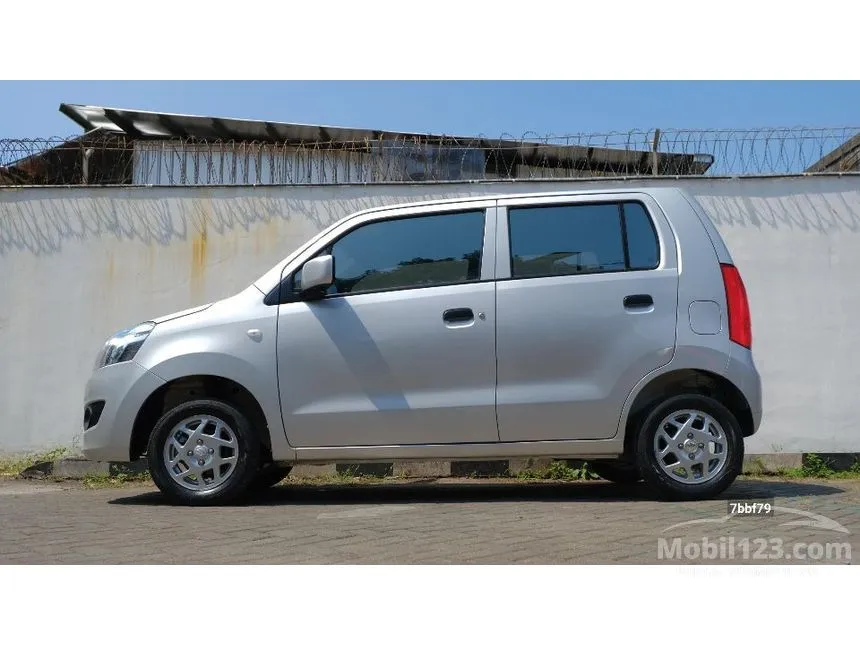 2021 Suzuki Karimun Wagon R GL Hatchback
