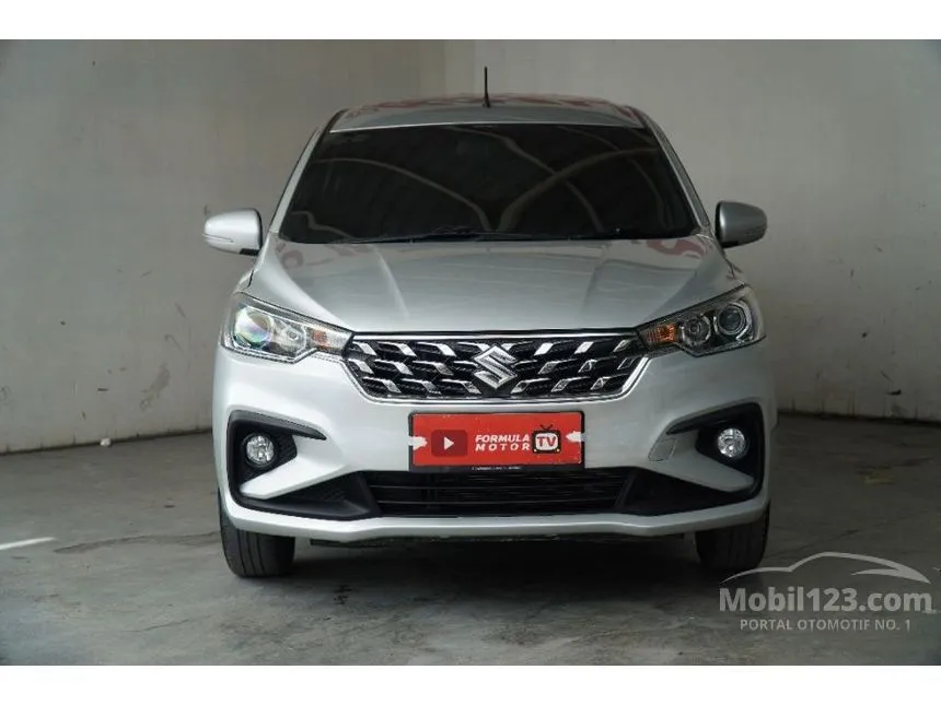 Jual Mobil Suzuki Ertiga 2023 Hybrid GX 1.5 di Jawa Barat Manual MPV Silver Rp 186.000.000
