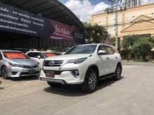 2017 Toyota Fortuner 2.8 (ปี 15-18) V SUV AT