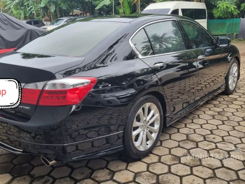 2013 Honda Accord VTi-L Sedan