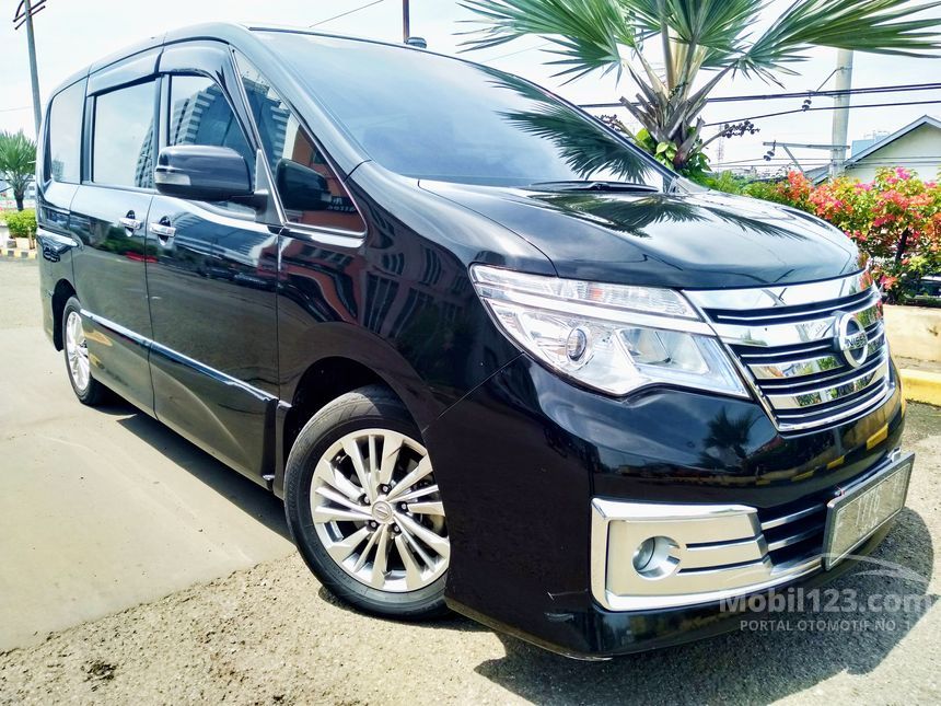 Nissan serena 2017