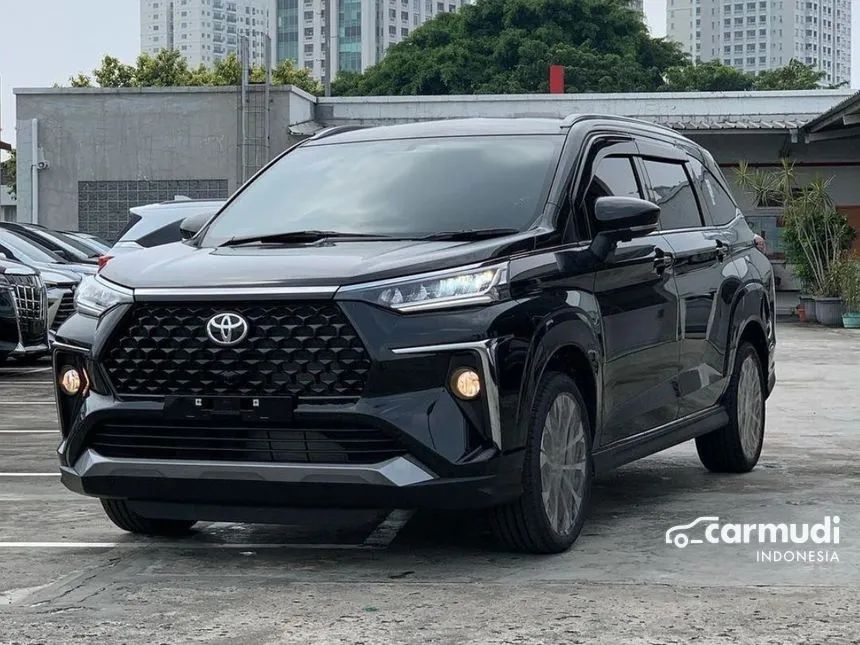 Jual Mobil Toyota Veloz 2024 Q 1.5 di Jawa Timur Automatic Wagon Hitam Rp 297.650.000