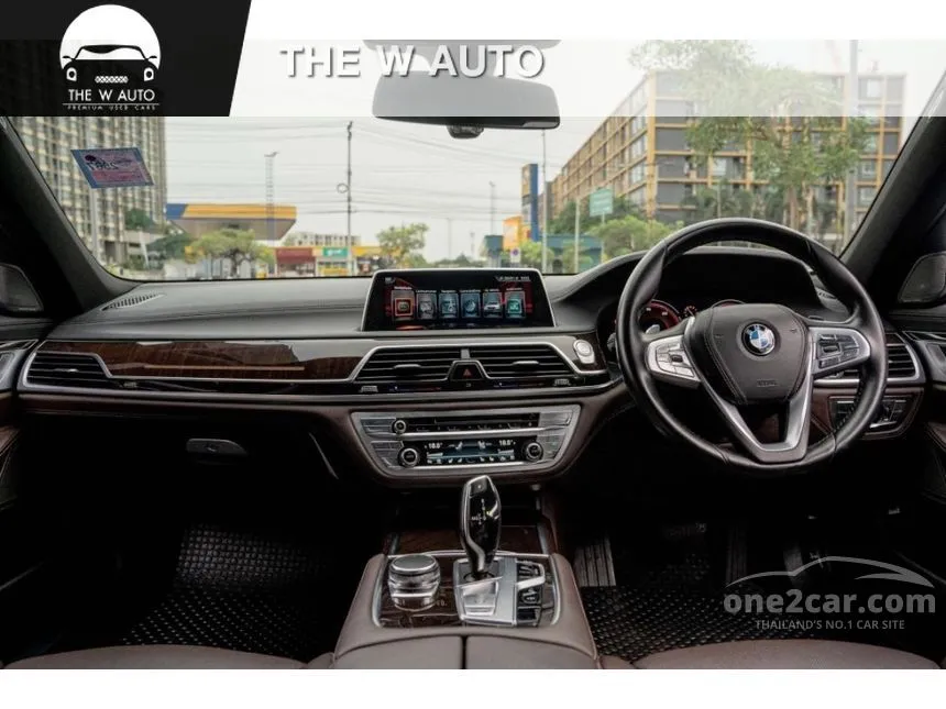 2016 BMW 740Li Pure Excellence Sedan
