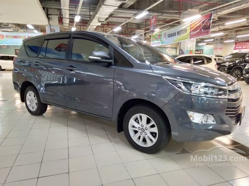 Jual Mobil Toyota Kijang Innova 2016 V 2.4 di Jawa Timur 