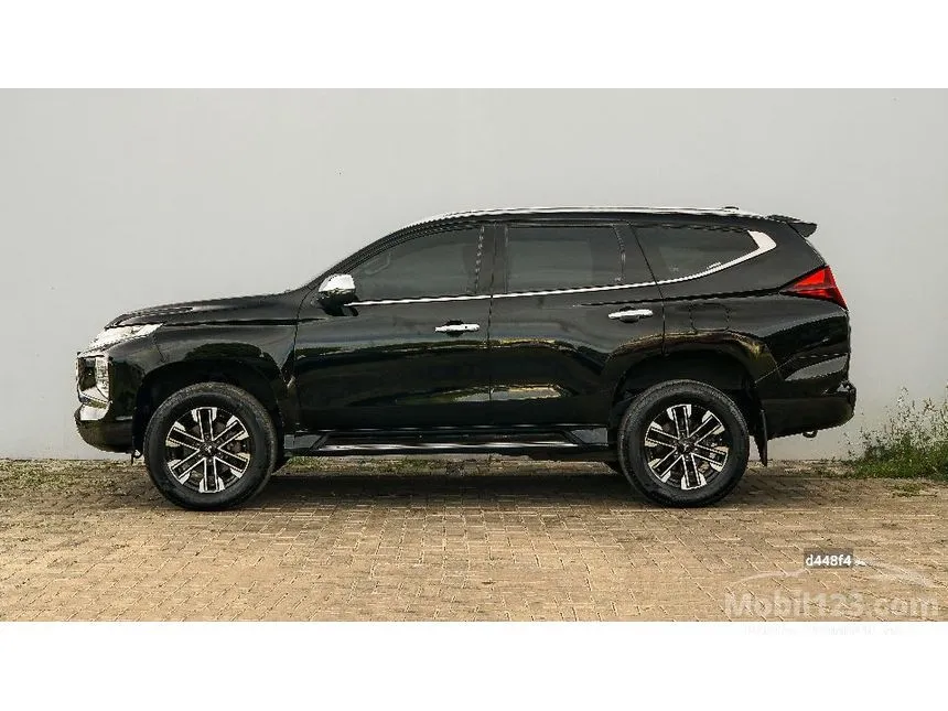 2022 Mitsubishi Pajero Sport Dakar 4x2 SUV