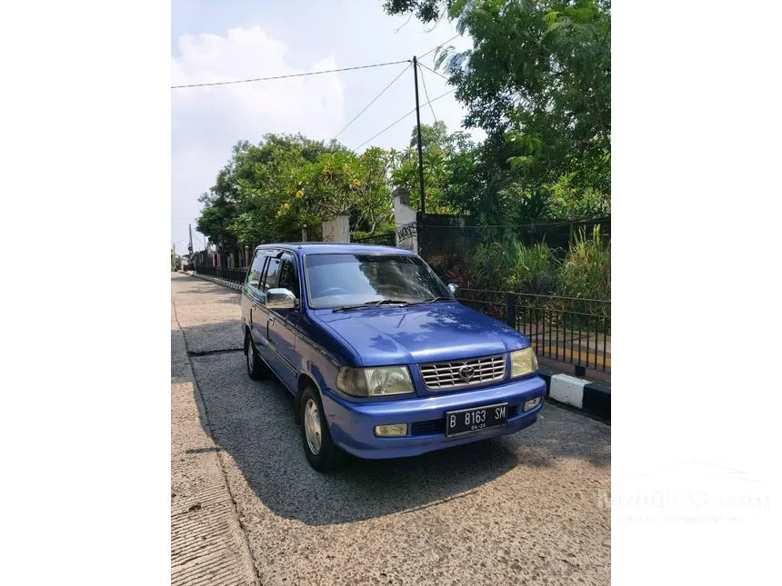 Jual Mobil Toyota Kijang 2001 LGX 1.8 di Jawa Barat Manual MPV Biru Rp 67.000.000