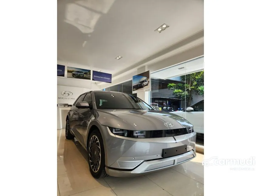 Jual Mobil Hyundai IONIQ 5 2024 Long Range Signature di Jawa Barat Automatic Wagon Silver Rp 735.000.000