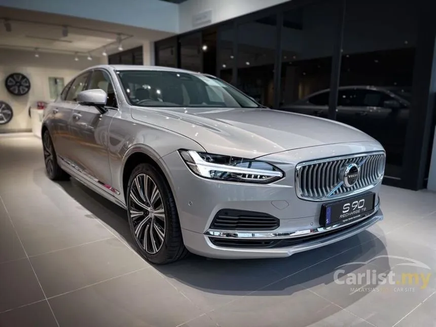 2024 Volvo S90 Recharge T8 PHEV Sedan