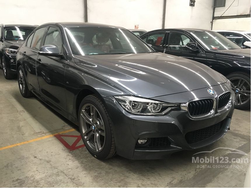 Jual Mobil  BMW  330i 2019 M Sport  2 0 di DKI Jakarta 