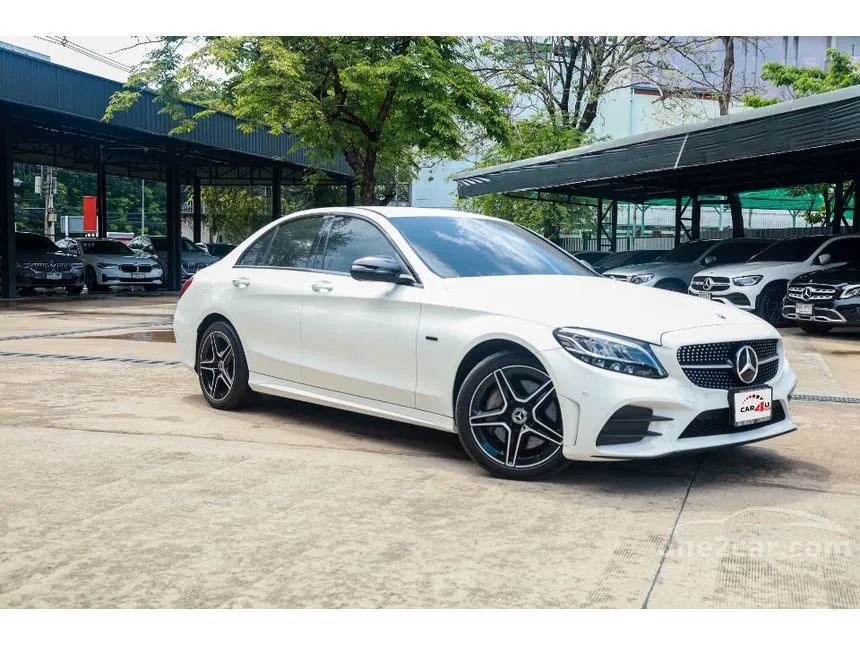 2022 Mercedes-Benz C300 e AMG Sport Sedan