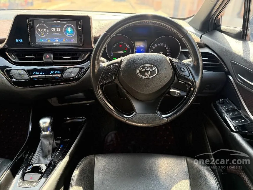 2020 Toyota C-HR HV Mid SUV
