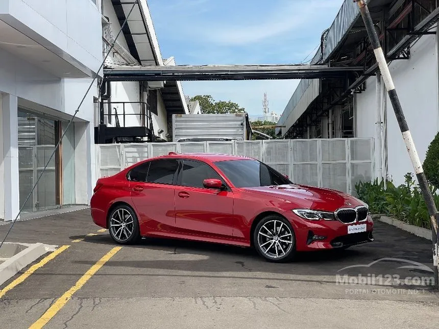 Jual Mobil BMW 320i 2020 Sport 2.0 di DKI Jakarta Automatic Sedan Merah Rp 719.000.000