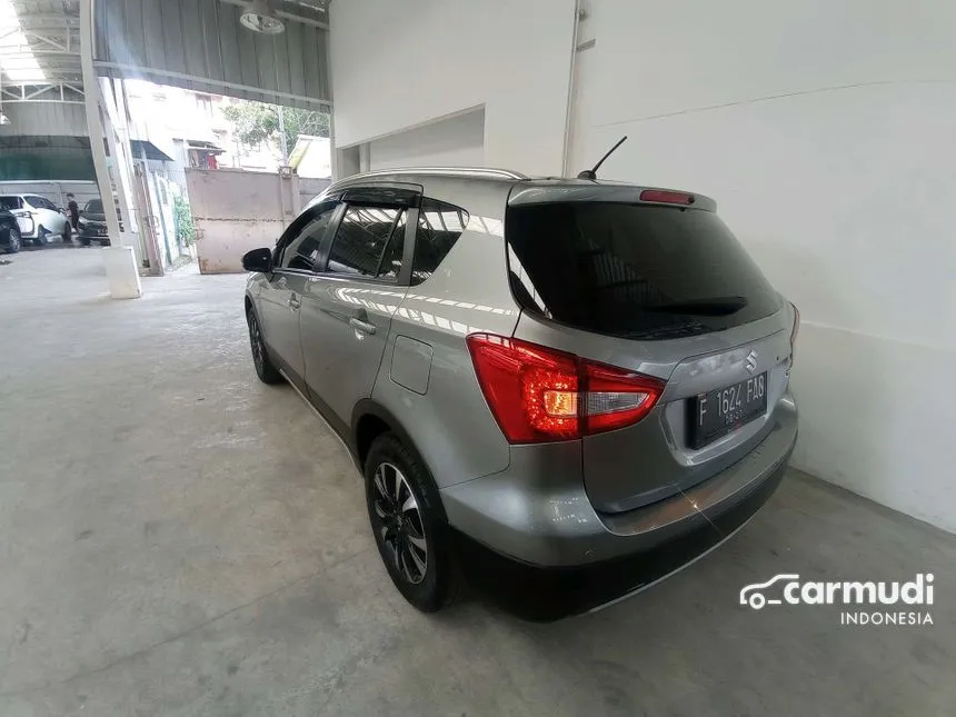 2022 Suzuki SX4 S-Cross Hatchback