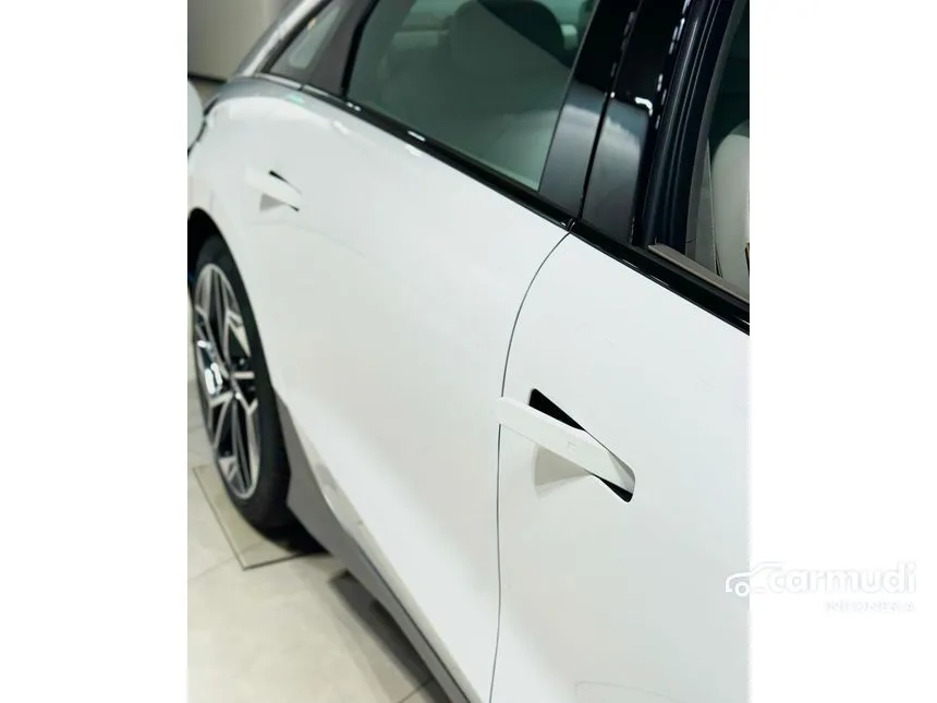 2023 Hyundai IONIQ 6 Signature Long Range Sedan