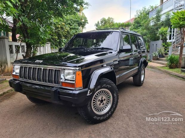 Cherokee - Jeep Murah - 15 Mobil Dijual Di Indonesia - Mobil123