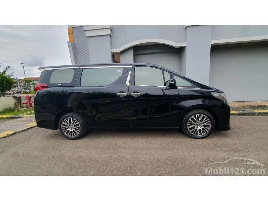 2015 Toyota Alphard X MPV