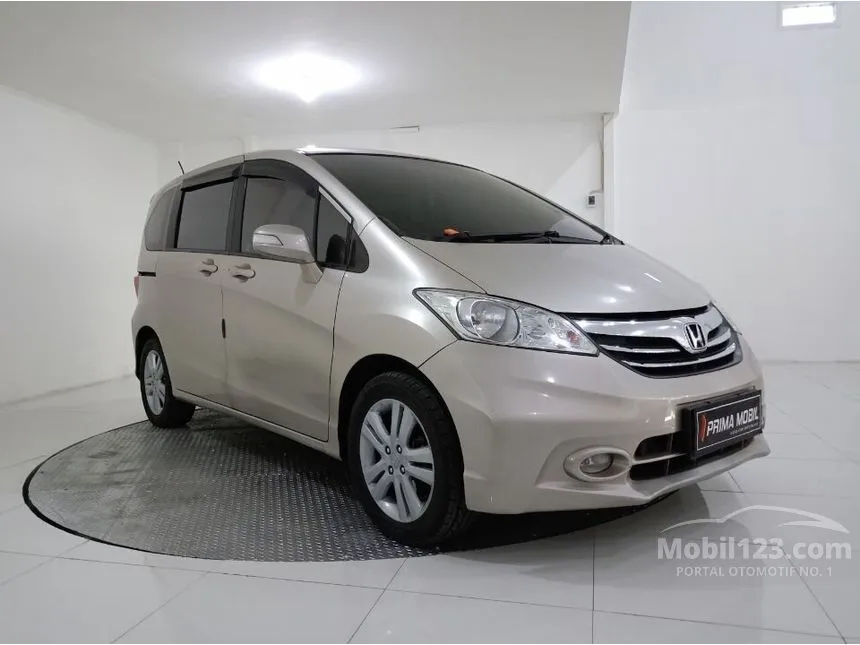Jual Mobil Honda Freed 2013 E 1.5 di Jawa Timur Automatic MPV Lainnya Rp 180.000.000