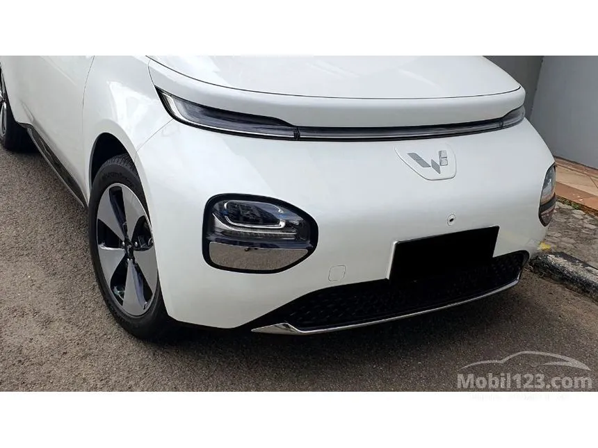 2024 Wuling Cloud EV 460KM Hatchback
