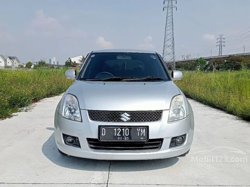 Jual Mobil Suzuki Swift 2010 ST 1.5 di Jawa Barat Automatic Hatchback Silver Rp 90.000.000