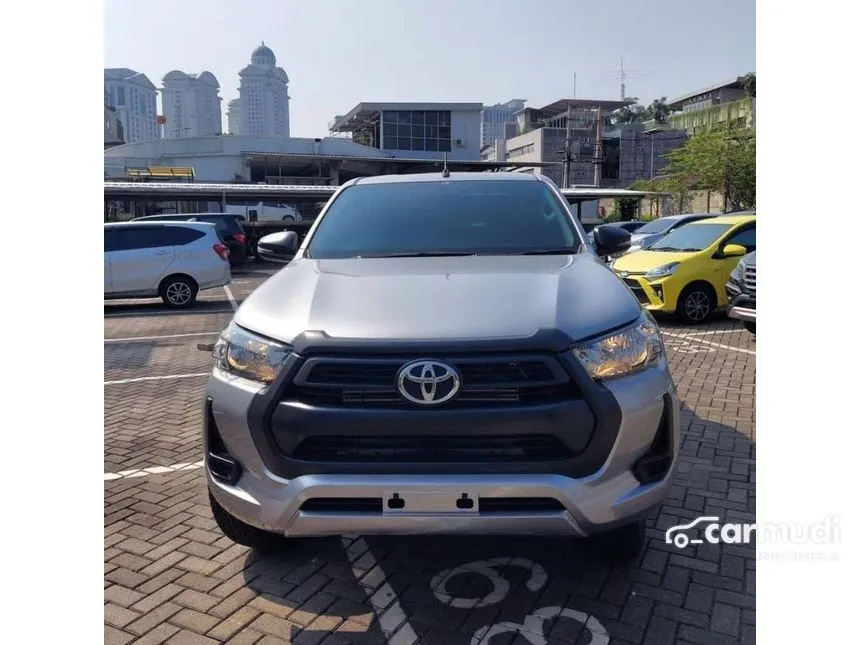 2025 Toyota Hilux E Double Cab 4X4 Pickup