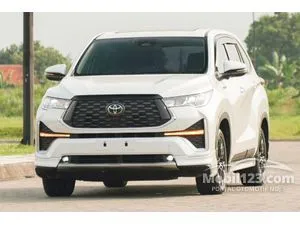 2025 Toyota Kijang Innova Zenix 2.0 Q HV TSS ( Premium Color) MPV