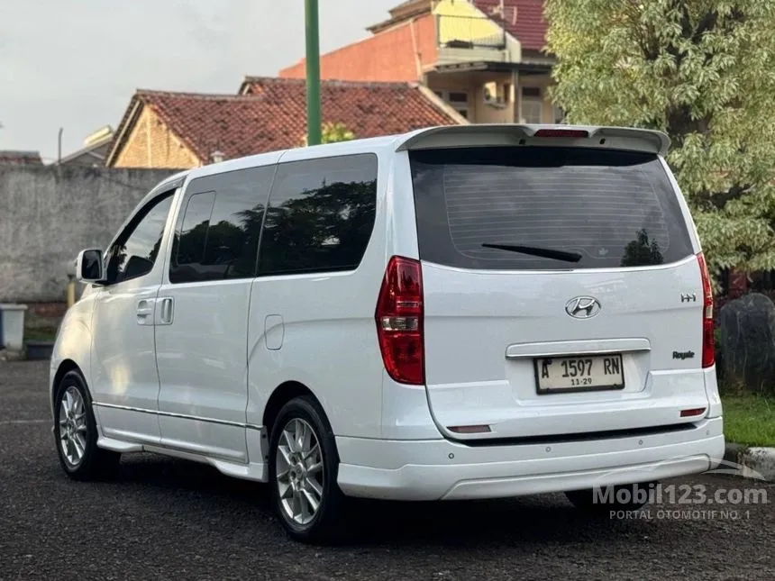 2014 Hyundai H-1 Royale (Petrol) Next Generation MPV