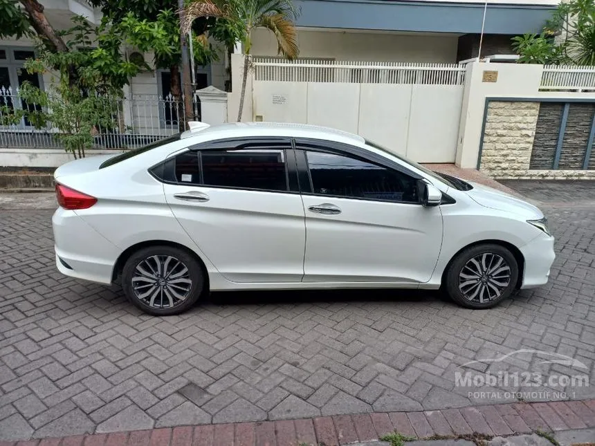 Jual Mobil Honda City 2015 E 1.5 di Jawa Timur Automatic Sedan Putih Rp 185.000.000