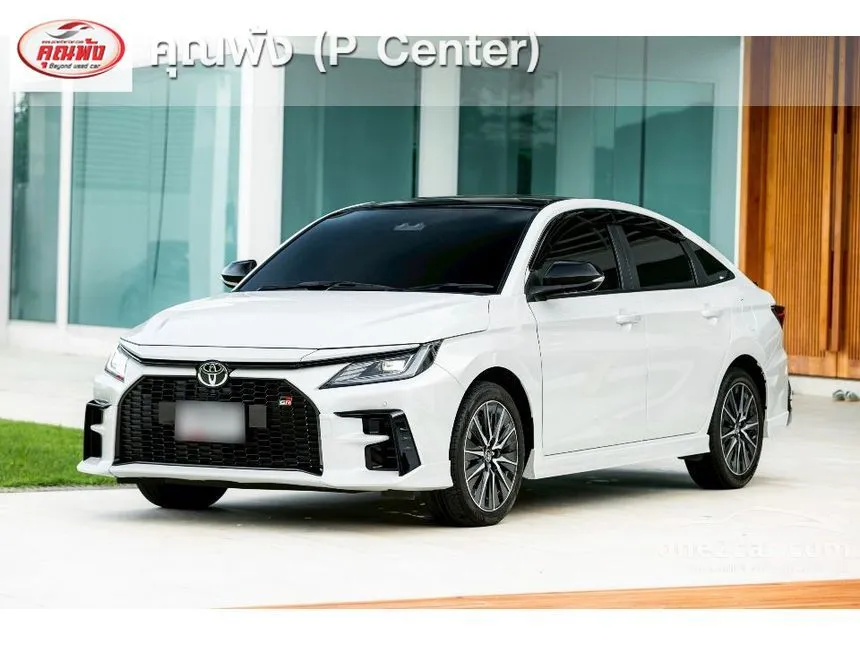 2025 Toyota Yaris Ativ HEV GR Sport Sedan