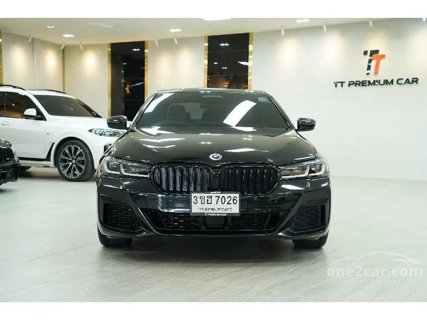 2023 BMW 530e M Sport Sedan