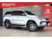 2018 Toyota Fortuner 2.8 (ปี 15-18) V 4WD SUV AT