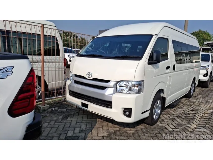 Jual Mobil Toyota Hiace 2024 Commuter 3.0 di DKI Jakarta Manual Van Wagon Putih Rp 545.800.000