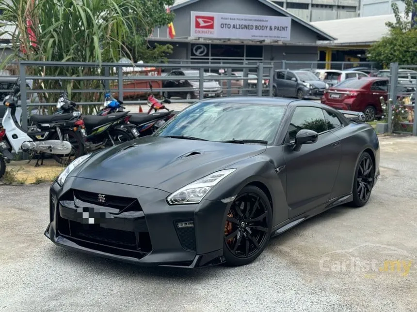 2014 Nissan GT-R Premium Edition Coupe