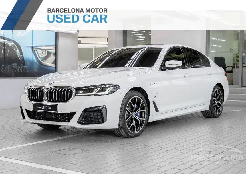 2021 BMW 530e M Sport Sedan