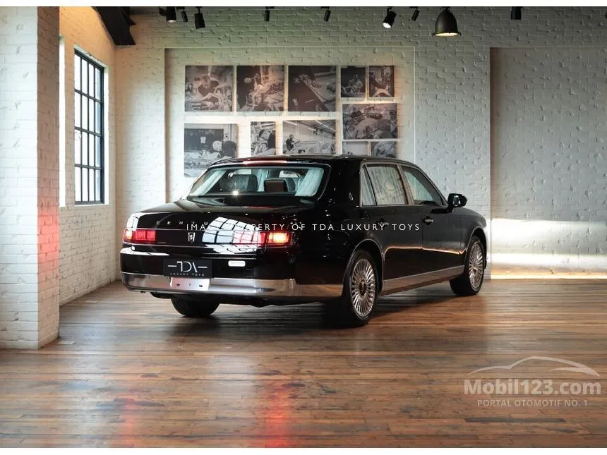 Jual Mobil Toyota Century 2022 5.0 di DKI Jakarta Automatic Sedan Hitam ...