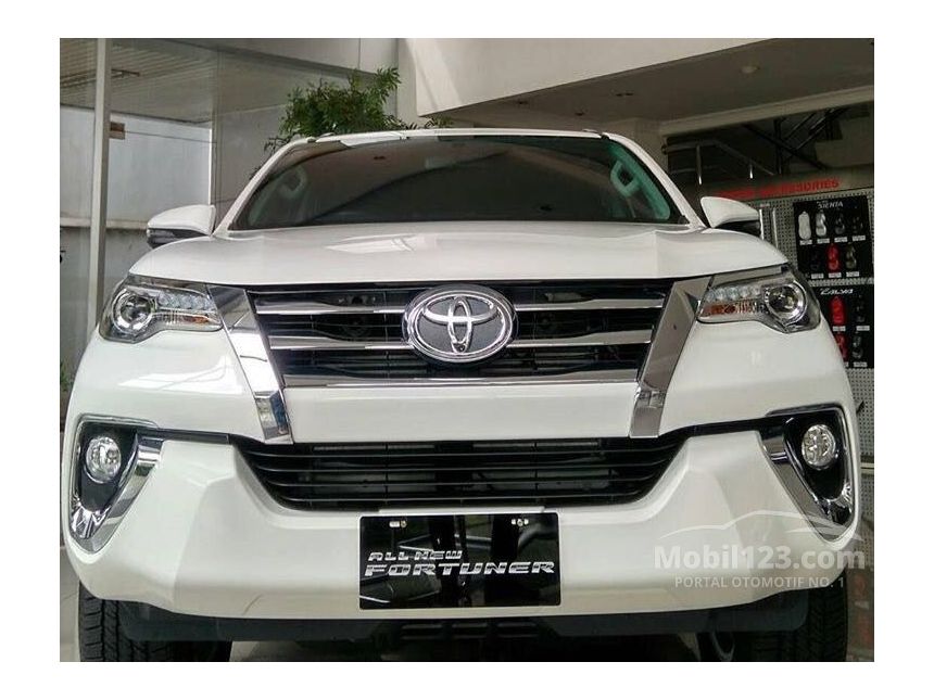 Jual Mobil Toyota Fortuner 2019 VRZ 2 4 di Banten 