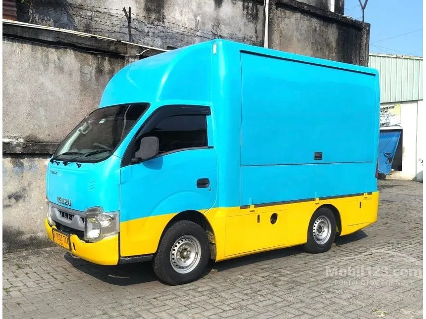 2023 Isuzu Traga Box Semi Aluminium Pickup