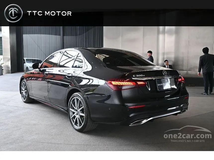 2021 Mercedes-Benz E300 e AMG Dynamic Sedan