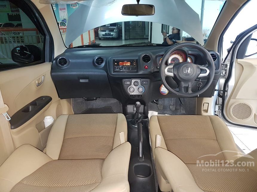 Jual Mobil Honda Brio 2014 Satya E 1.2 di Jawa Timur Jual Mobil Honda Brio 2014 Satya E 1.2 di Jawa Timur