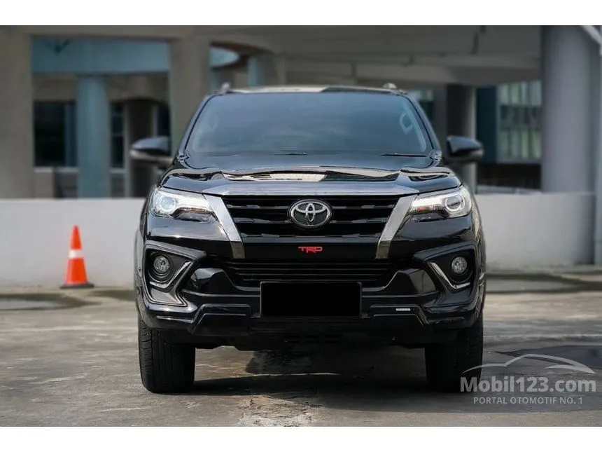 2019 Toyota Fortuner VRZ TRD 4X2 SUV