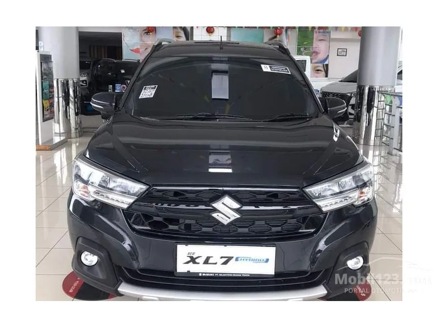 Jual Mobil Suzuki XL7 2024 ALPHA Hybrid 1.5 di Jawa Barat Automatic Wagon Hitam Rp 238.000.000