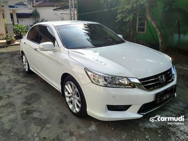 Beli Mobil Honda Accord Baru Bekas Kisaran Harga Review 2021 Carmudi Indonesia
